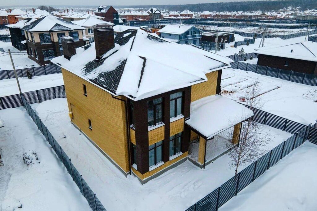 Частный дом в Петрушино. Сдан в 2023 году.